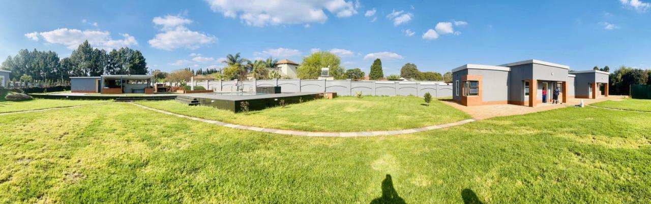 Mafini Villa 逊邱伦 外观 照片